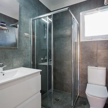 Ocean Breeze Apartment *